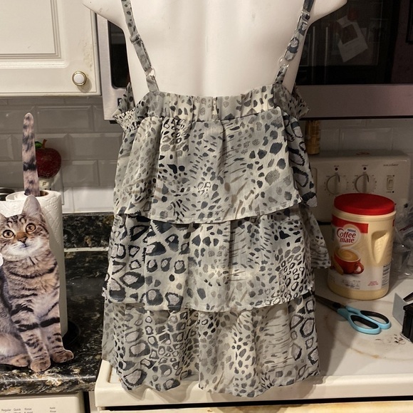 j Fashion Bug layered gray plus size top 1X - Picture 3 of 4